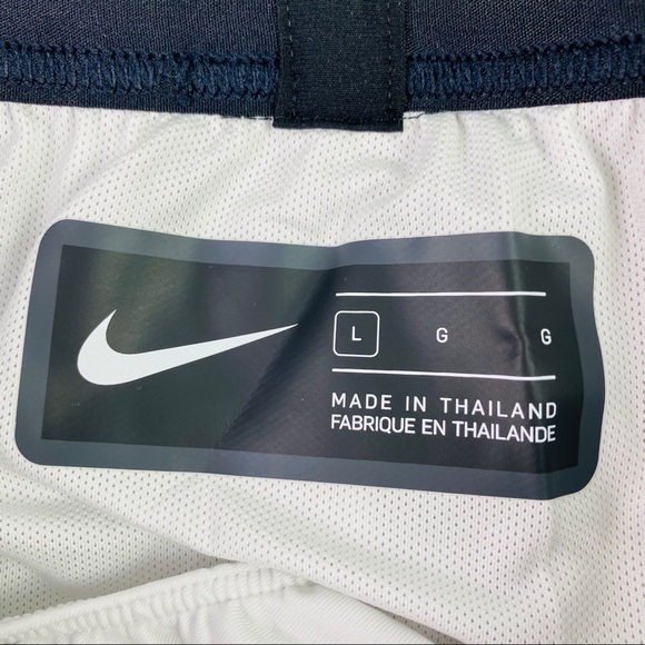 Nike Men’s Tech Pack Running Shorts 2-in-1, 5-inch - Picture 3 of 6